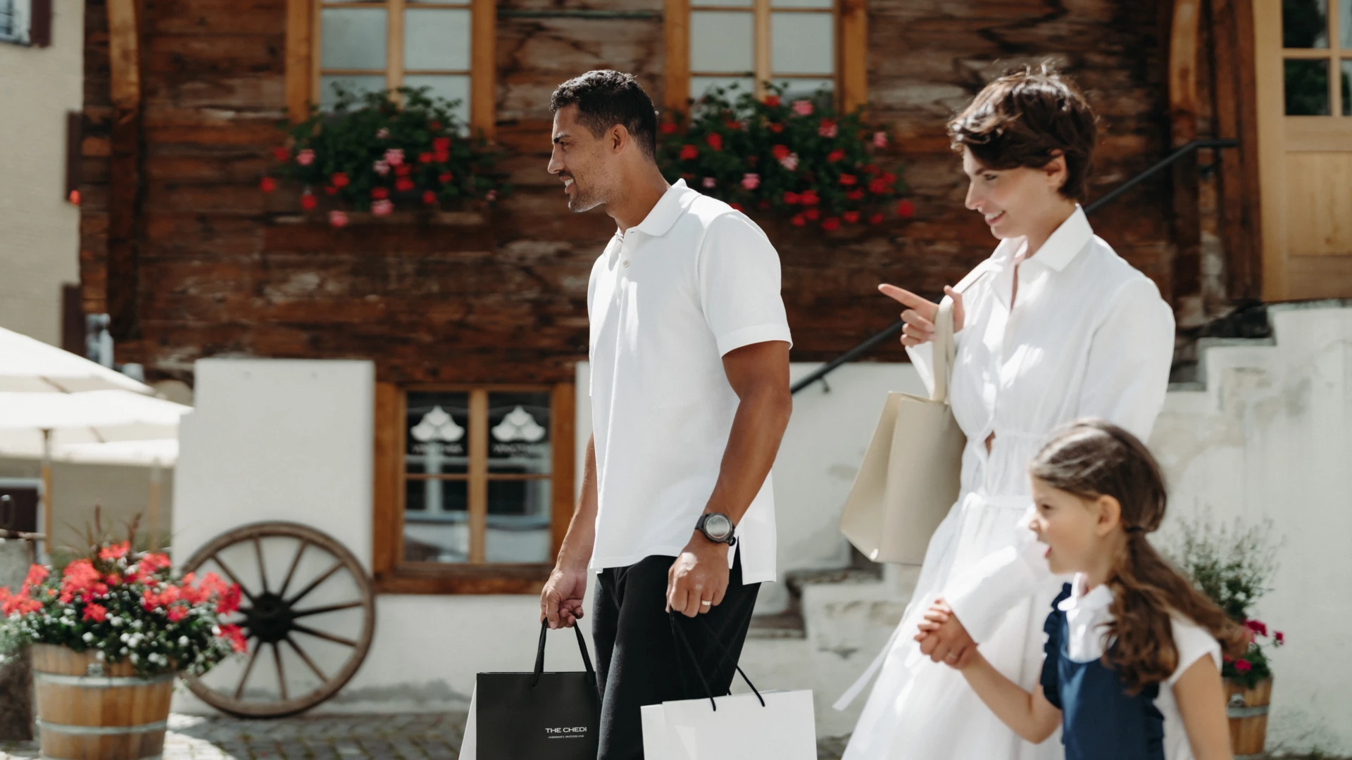 Fashion & Lifestyle Fashion & Lifestyle