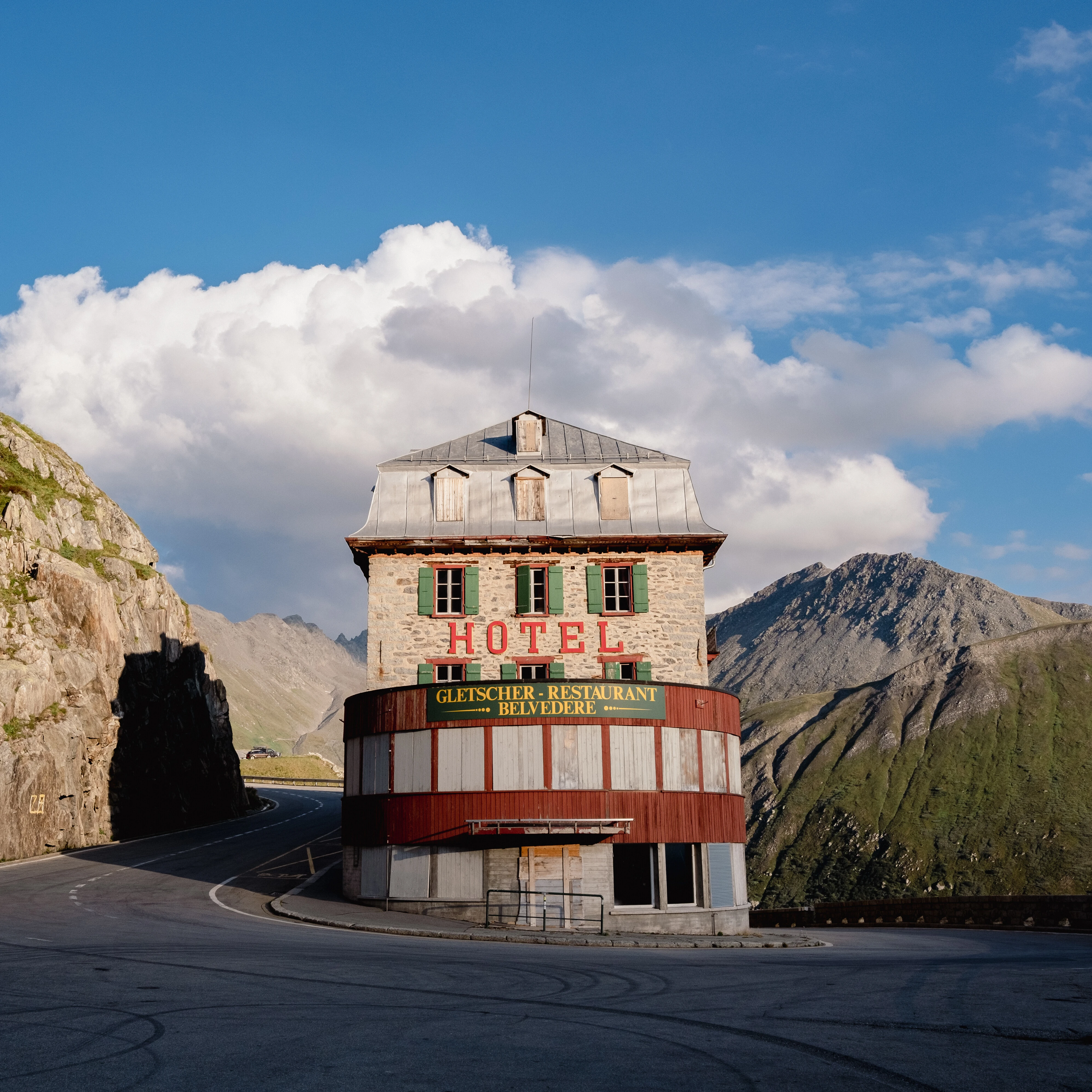 Driving Experiences in Andermatt